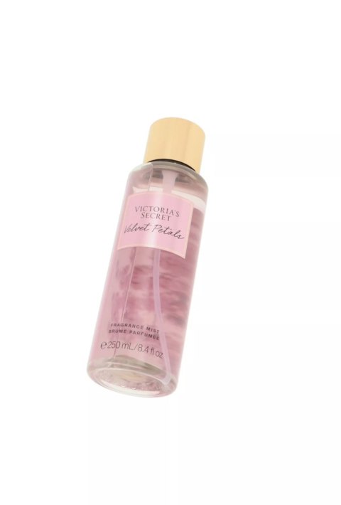 Victoria`s Secret Velvet Petals Body Mist 250ml