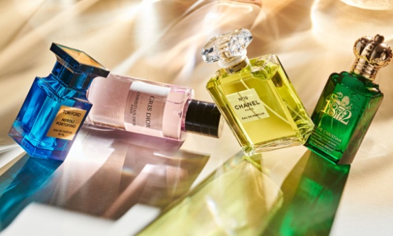 Jak wybrać idealne perfumy — poradnik dla początkujących.